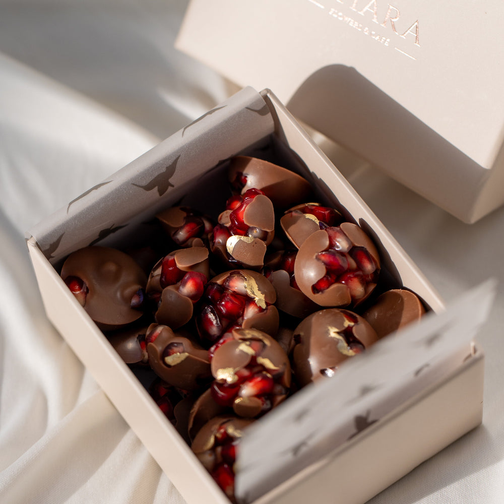 Small Gift Box – Chocolate Covered Berries