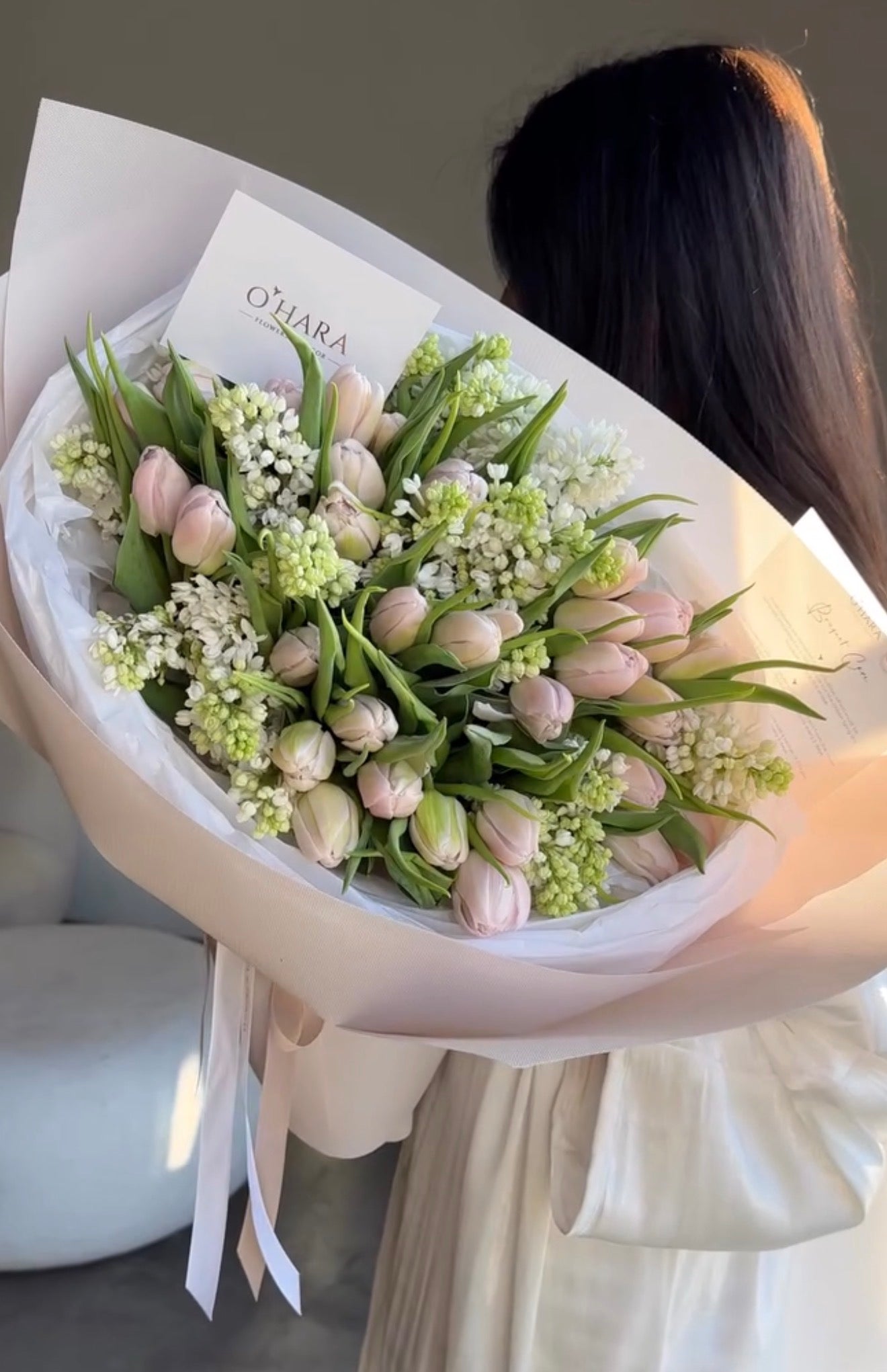 White Tulips & Lilac Bouquet – The Best of Spring