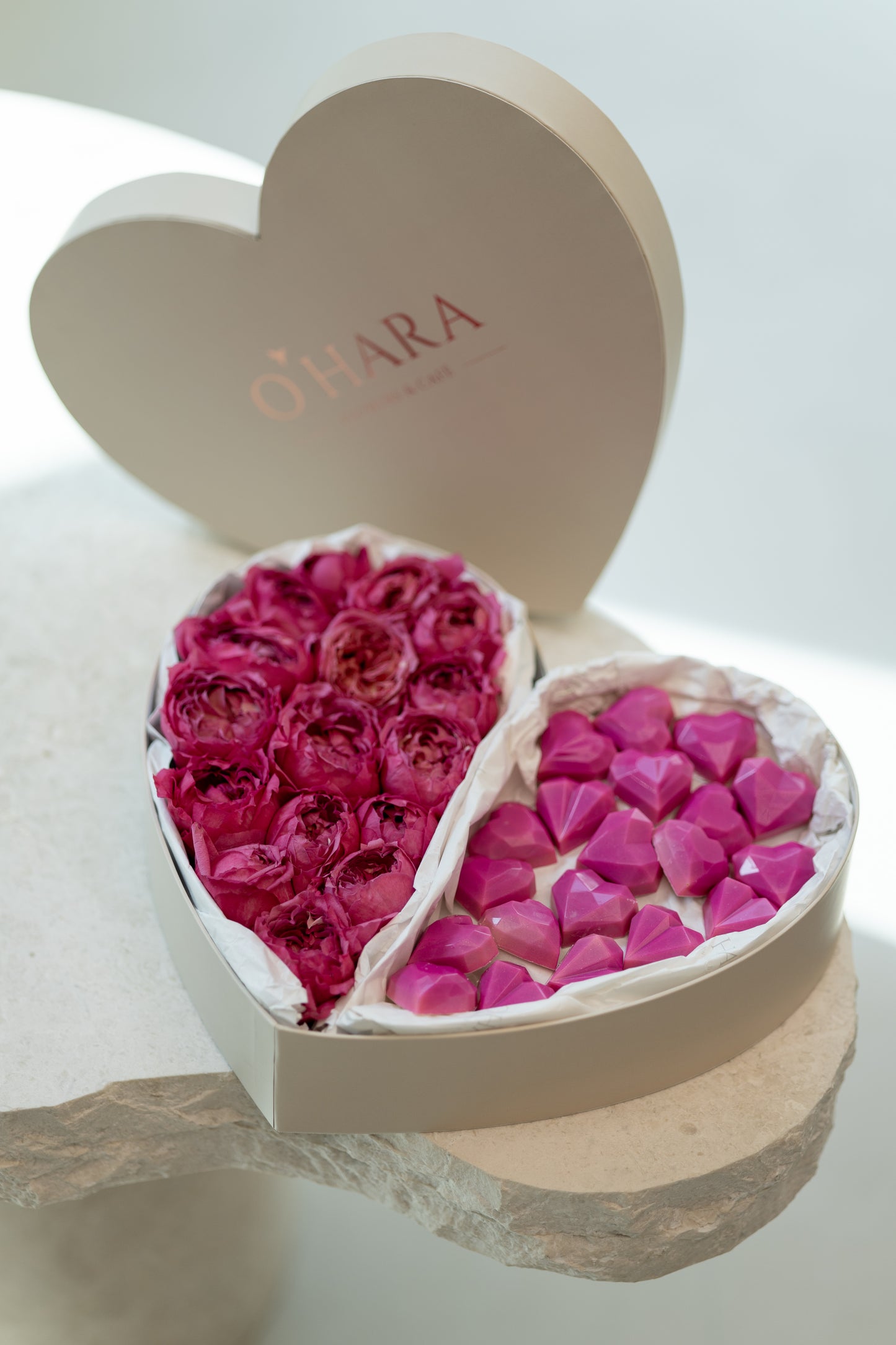 
                  
                    Heart-Shaped Bonbon Box – Handmade Chocolate & Floral Gift
                  
                