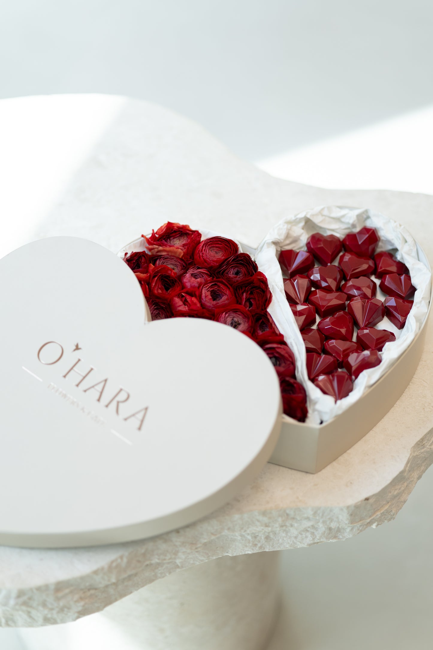 Heart-Shaped Bonbon Box – Handmade Chocolate & Floral Gift